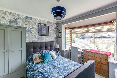 101 Mosslea Road, Whyteleafe, CR3 0DS