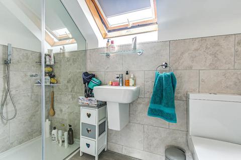 101 Mosslea Road, Whyteleafe, CR3 0DS