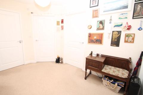 Flat 13, 4 Defiant Close, Hawkinge, Folkestone, CT18 7SU