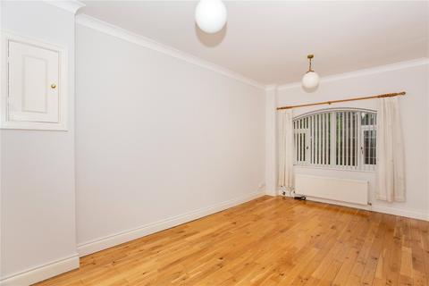 34 Belgrave Crescent, Harrogate, HG2 8HZ