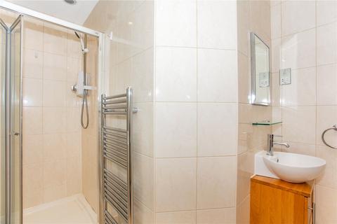 34 Belgrave Crescent, Harrogate, HG2 8HZ