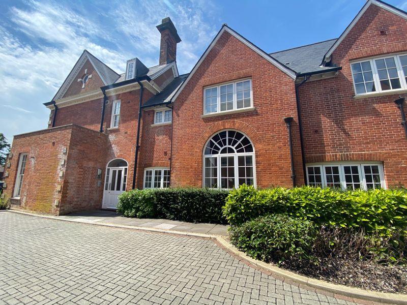 Penny Acre, Chichester 1 bed apartment £895 pcm (£207 pw)