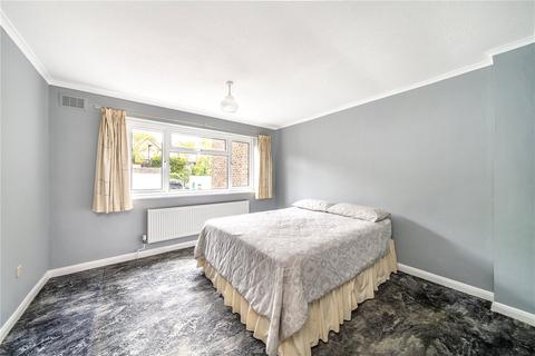 17 Mount Adon Park, London, SE22 0DS