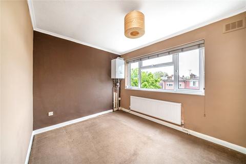 17 Mount Adon Park, London, SE22 0DS