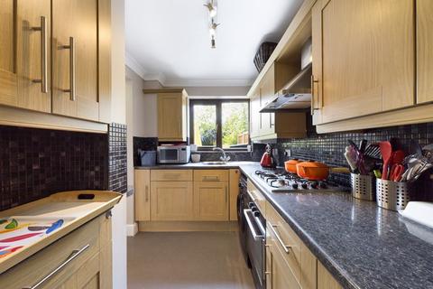 44 Elmdon Road, South Ockendon, RM15 5BF