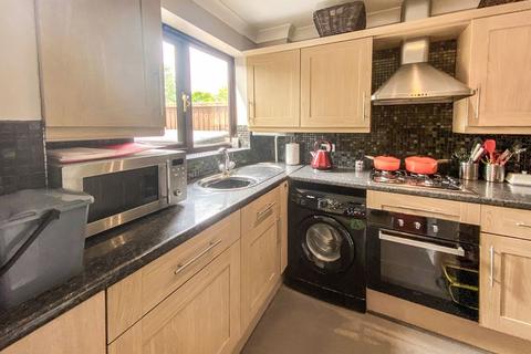 44 Elmdon Road, South Ockendon, RM15 5BF