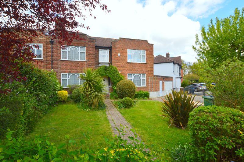 Sherington Avenue, Hatch End 4 bed semidetached house £950,000