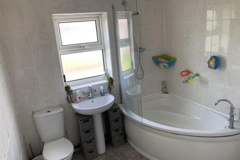 152 Maple Crescent, Leigh, WN7 5SX