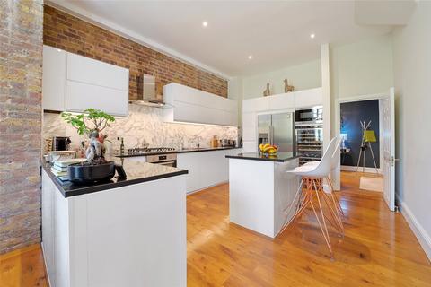 61 Telfords Yard, London, E1W 2BQ