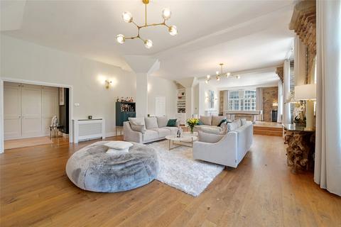 61 Telfords Yard, London, E1W 2BQ