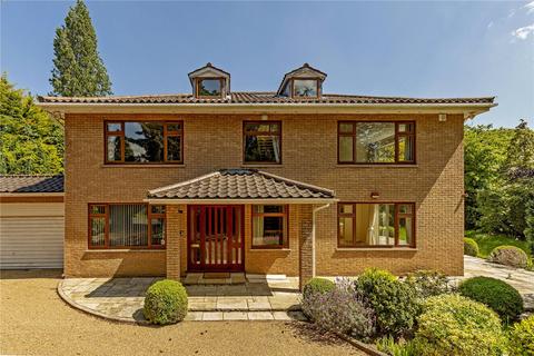 6 bedroom detached house to rent, Coombe Ridings, Kingston upon Thames, KT2