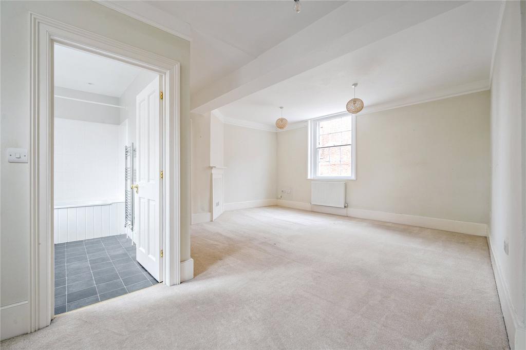 Ensuite Bedroom