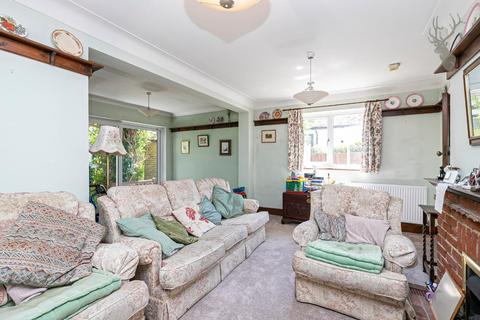 58 Forest Drive, Theydon Bois, Epping, CM16 7EZ