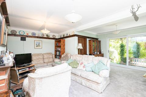 58 Forest Drive, Theydon Bois, Epping, CM16 7EZ