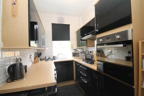 107a Stanley Road, Carshalton, SM5 4LW