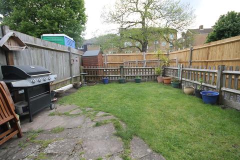 107a Stanley Road, Carshalton, SM5 4LW