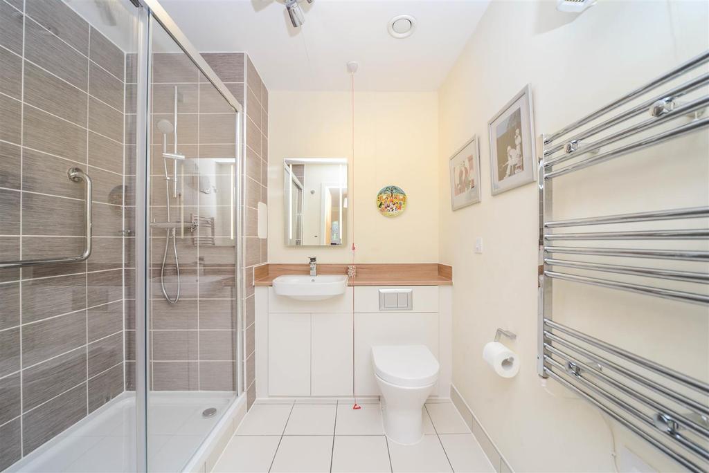 En-suite 2 JG.jpg