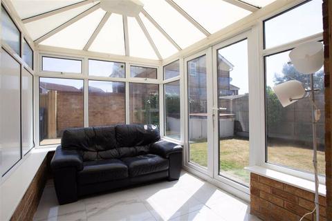 31 Broadmanor, Pocklington, York, YO42 2GA