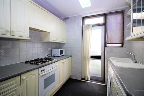 37 Theydon Street, Walthamstow, London, E17 8EN