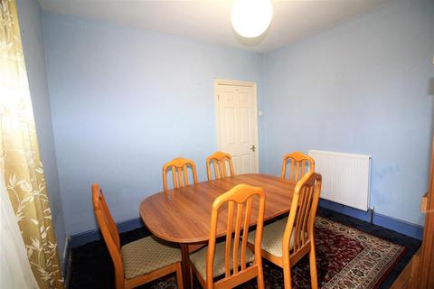 37 Theydon Street, Walthamstow, London, E17 8EN