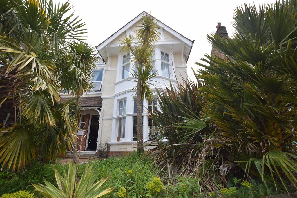 Tower Road West, St. LeonardsOnSea 6 bed semidetached house £750,000