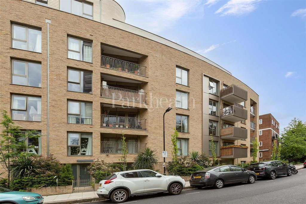 Lawn Road, Belsize Park NW3 1 bed flat £575,000