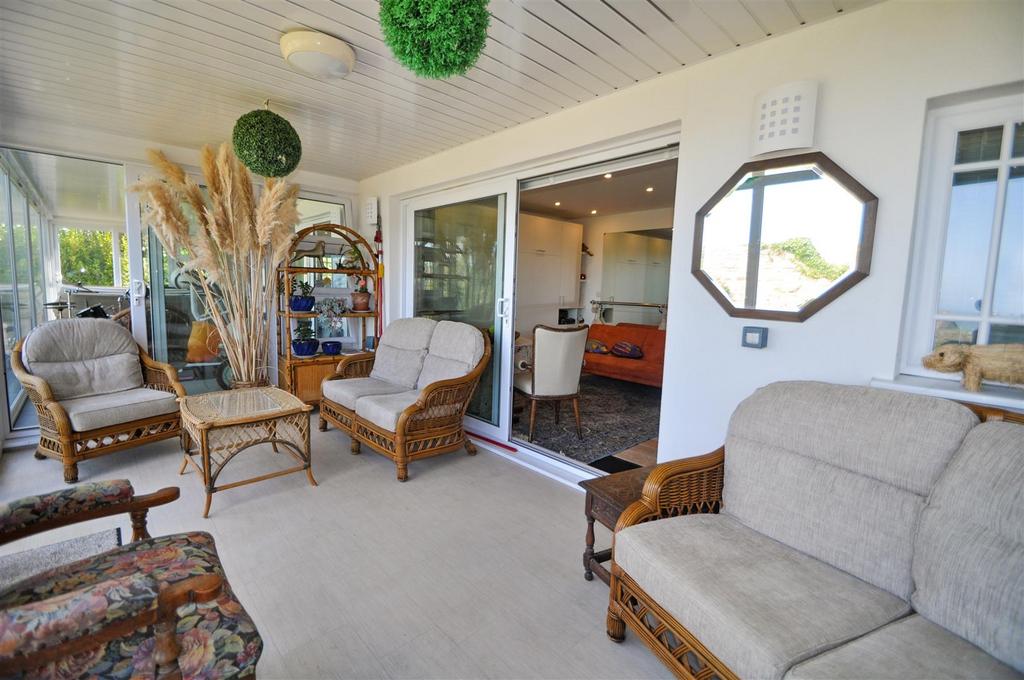 MIHSunroom.JPG