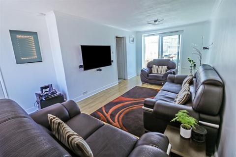 48 Bushey Croft, Harlow, CM18 6RH