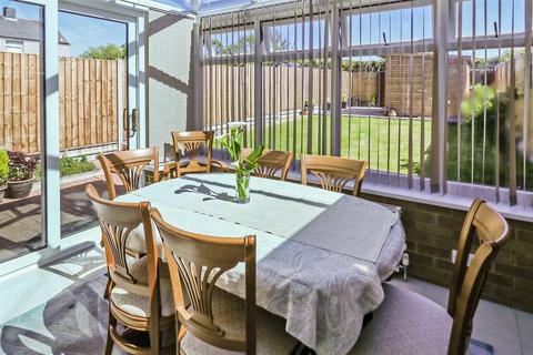 48 Bushey Croft, Harlow, CM18 6RH
