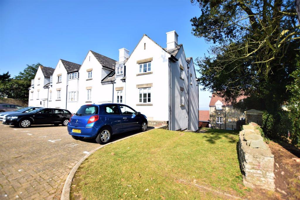 West Hill Court, Portishead 2 bed flat £875 pcm (£202 pw)