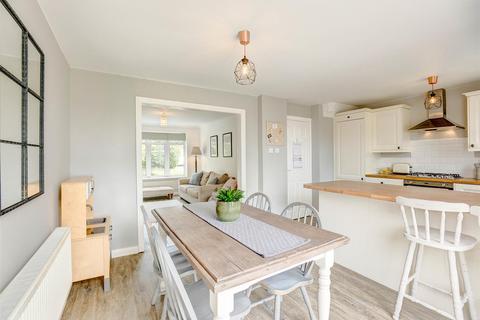 99 Beech Avenue, Keyworth, Nottingham, NG12 5DE