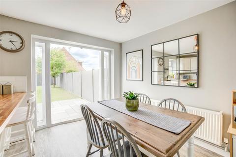 99 Beech Avenue, Keyworth, Nottingham, NG12 5DE