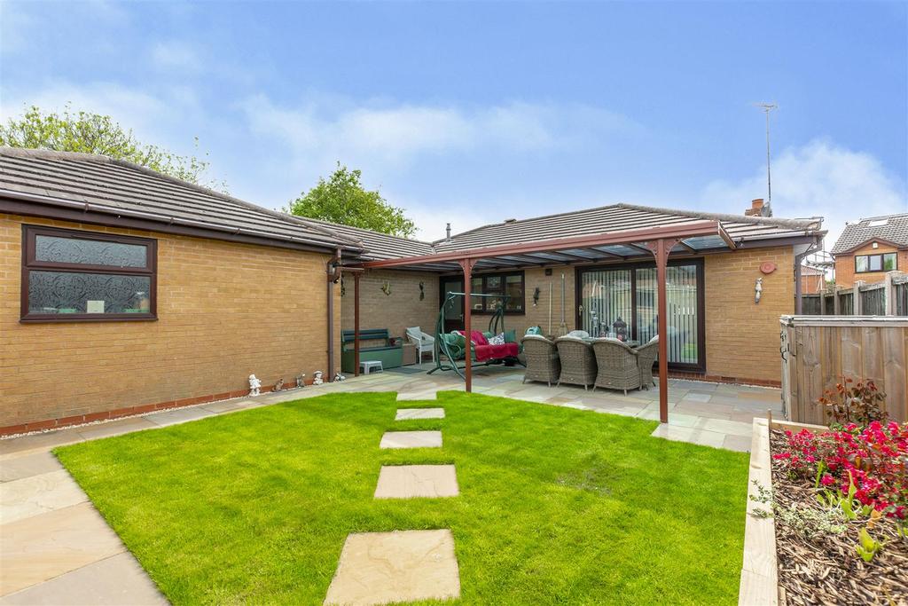 Sandwell Close, Long Eaton 3 bed detached bungalow for sale £400,000