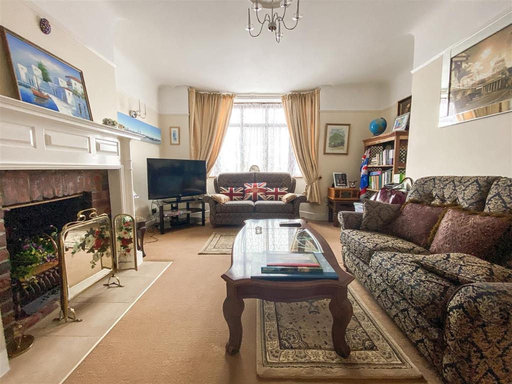 Castle Street, Portchester, Fareham 3 bed house £450,000