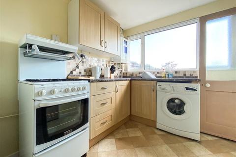 58 Castle View Road, Portchester, Fareham, PO16 9LQ