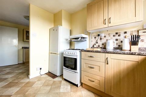 58 Castle View Road, Portchester, Fareham, PO16 9LQ