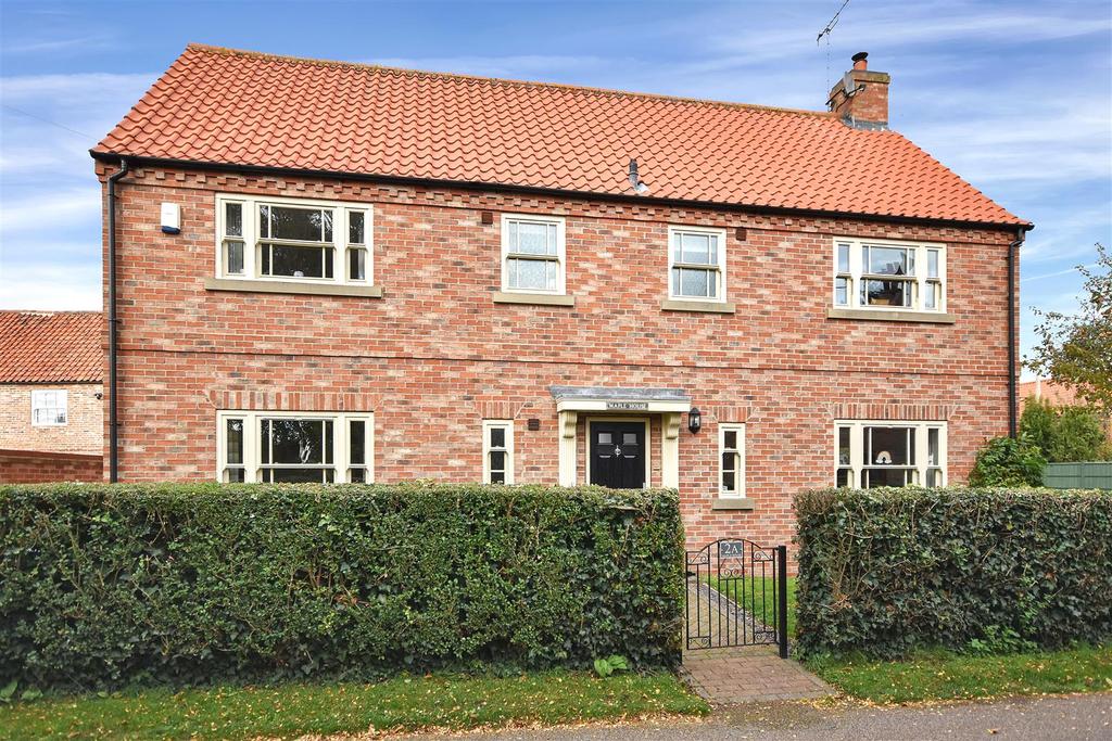Middle Holme Lane, SuttonOnTrent, Newark 4 bed detached house £550,000