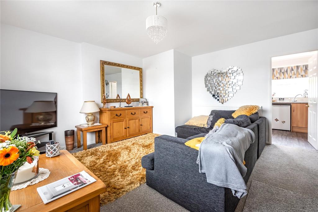 Barn Meads Road, Wellington, TA21 3 bed semidetached house £225,000
