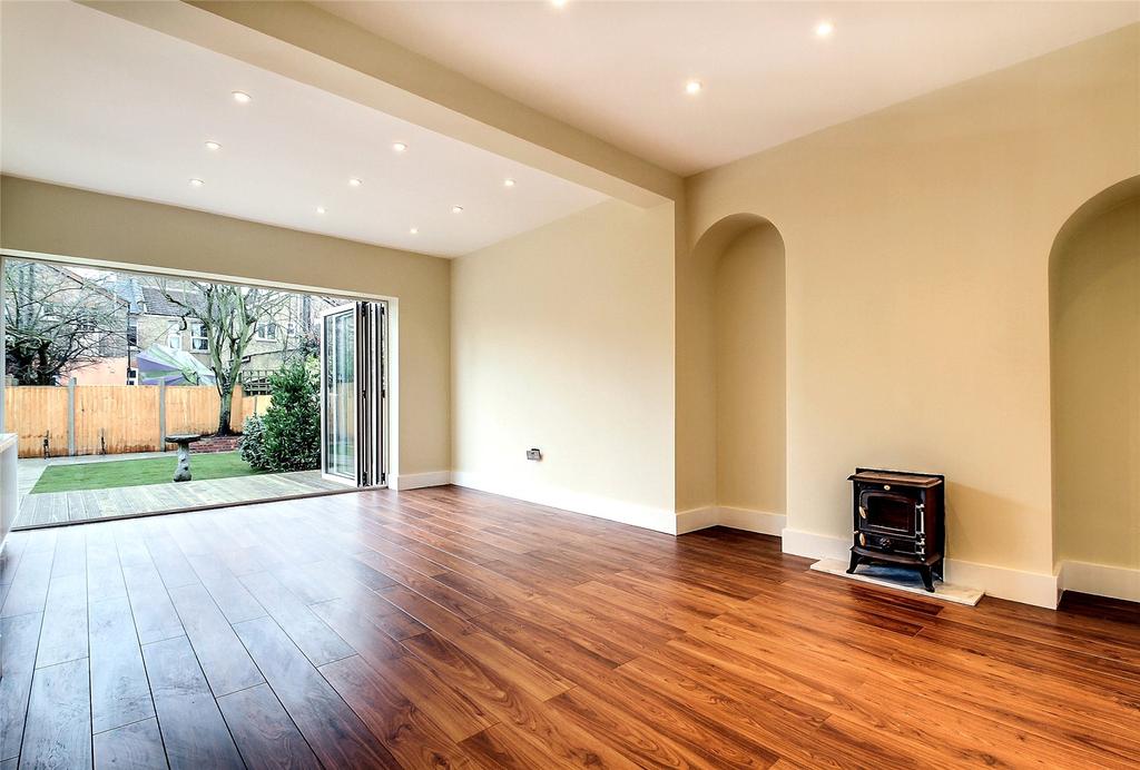 Armfield Road, Enfield, Greater... 4 bed terraced house £650,000