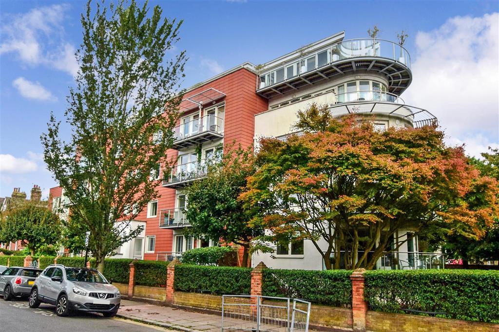 Preston Park Avenue, Brighton, East Sussex 2 bed ground floor flat £