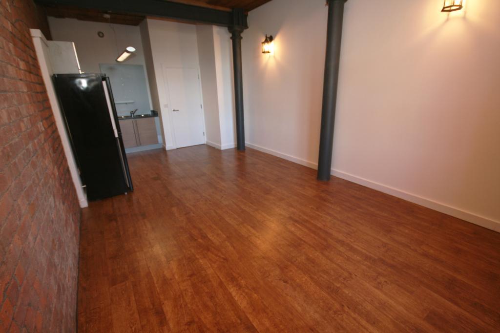 Worsley Mill, Blantrye Street Manchester M15 2 bed apartment £875 pcm (£202 pw)