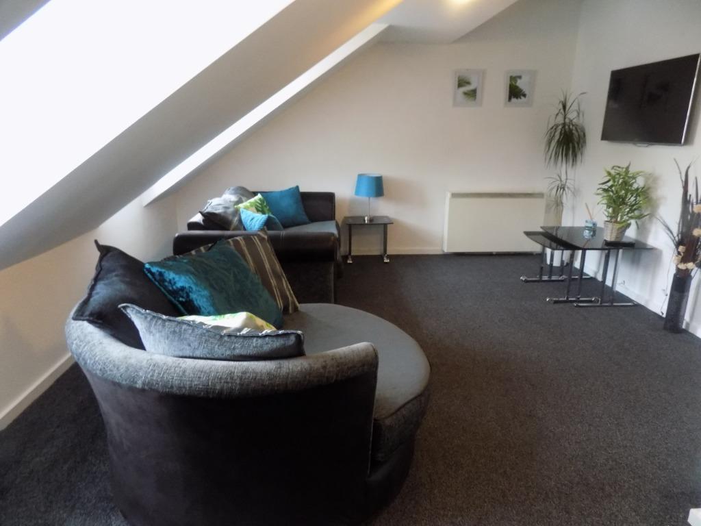 Spinners Yard, Fisher Street... 2 bed flat £500 pcm (£115 pw)