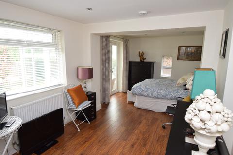 The Bungalow Cold Harbour, Amesbury, Salisbury, SP4 7AH