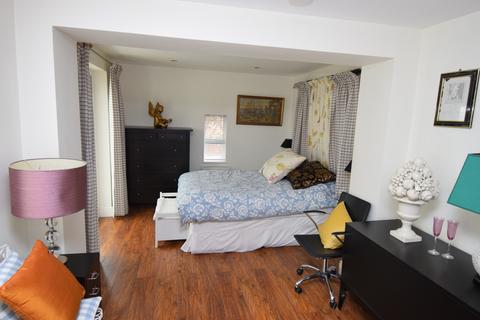 The Bungalow Cold Harbour, Amesbury, Salisbury, SP4 7AH