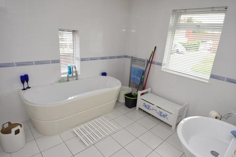 The Bungalow Cold Harbour, Amesbury, Salisbury, SP4 7AH