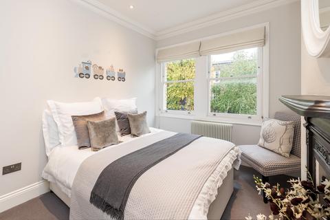 Dolphin House Ormond Road, Richmond, TW10 6TH