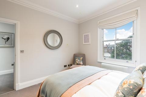 Dolphin House Ormond Road, Richmond, TW10 6TH