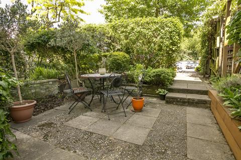100e Richmond Hill, Richmond, TW10 6RJ