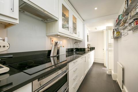 100e Richmond Hill, Richmond, TW10 6RJ