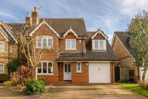 2 Bainbridge Close, Ham, Richmond, TW10 5JJ